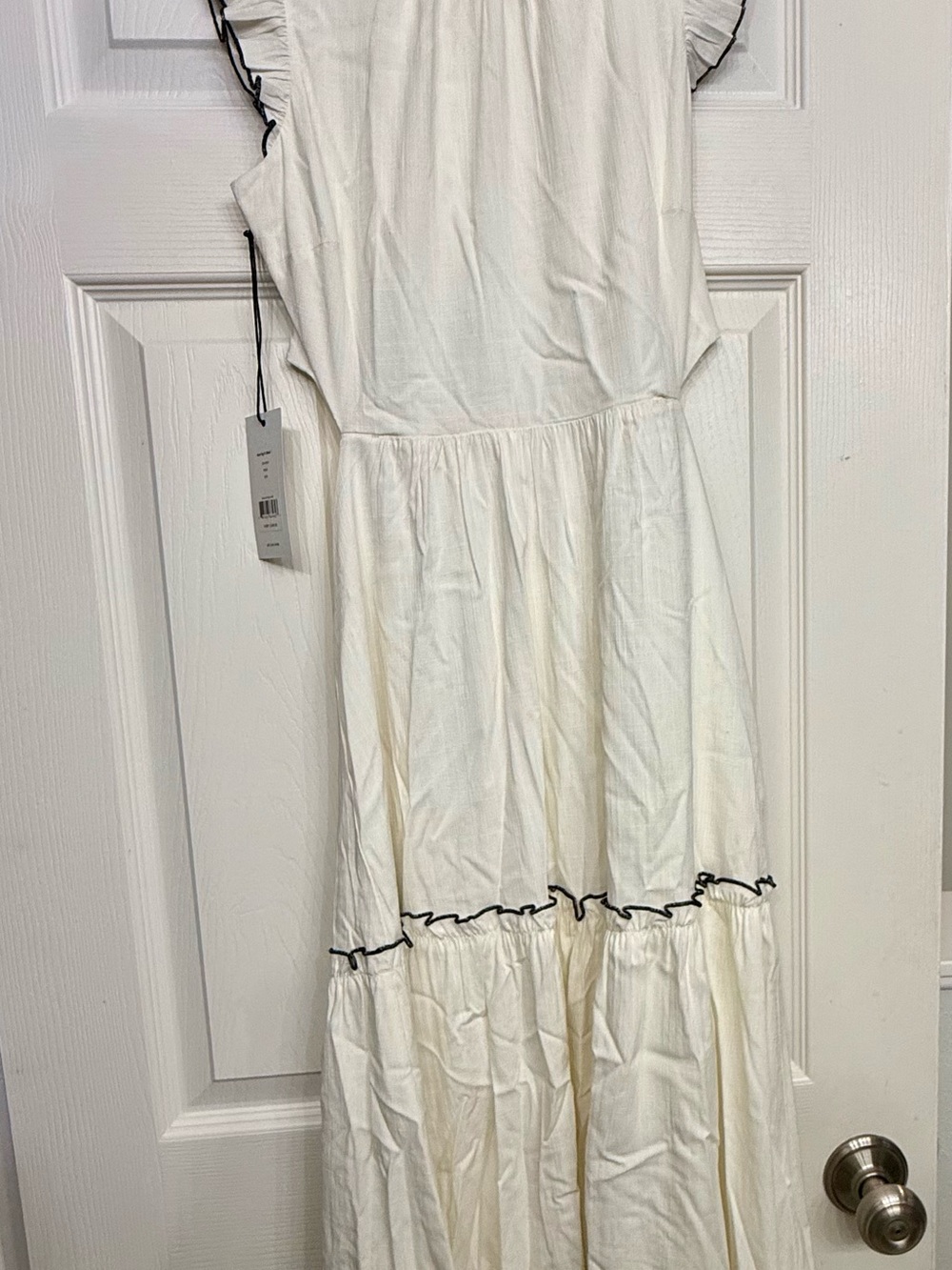 Women's White Ruffle Trim Sleeveless Dress
